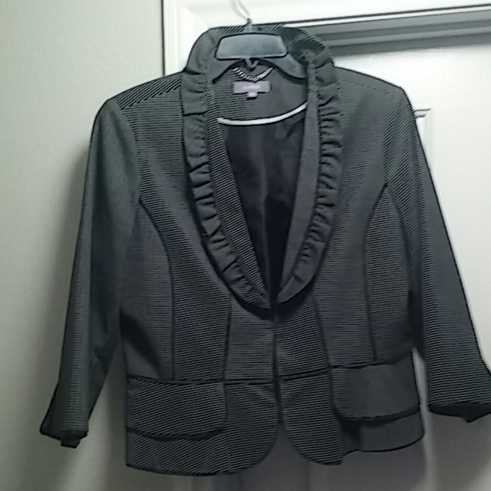 SUIT